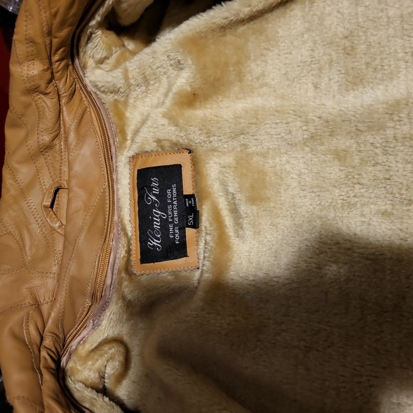 Leather Jacket - Picture 6 of 6